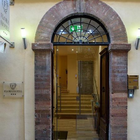 Flora Hotel Todi Eksteriør bilde